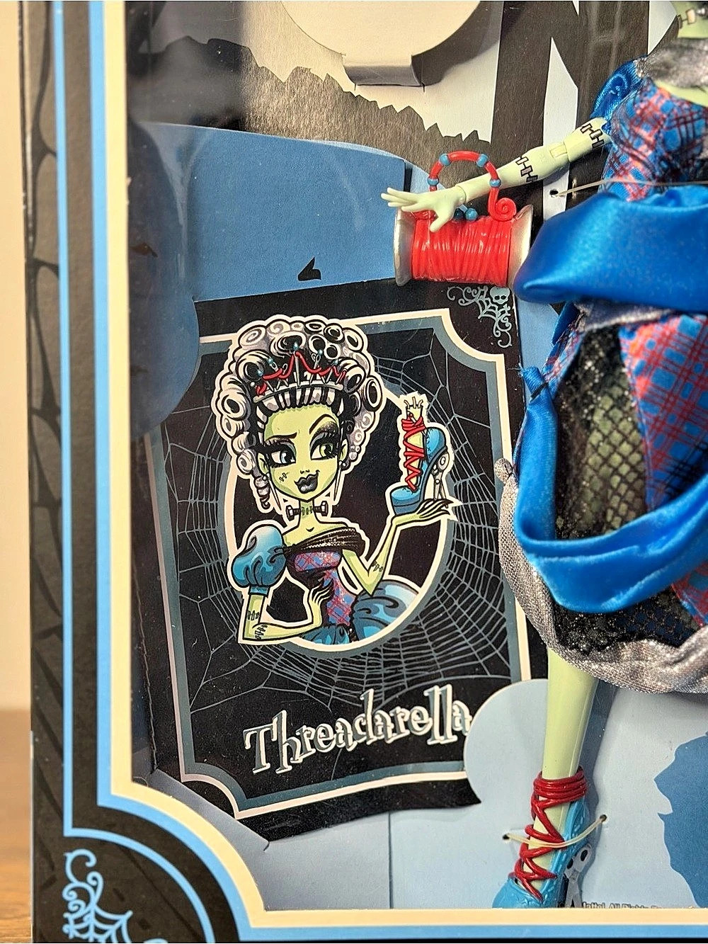 Monster High Threadarella - Picture 5 of 8